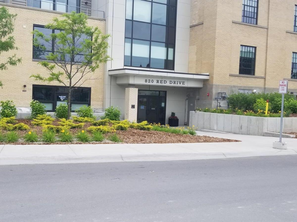Condo On State Hospital Grounds! Traverse City Luaran gambar